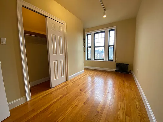 Rented by Best Apartments North Inc | media 19