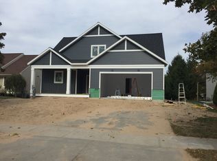 15775 River Side Dr, Spring Lake, MI 49456