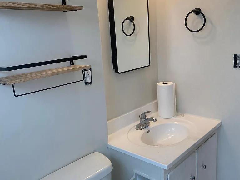 5519 S Madison Ave — Photo 9