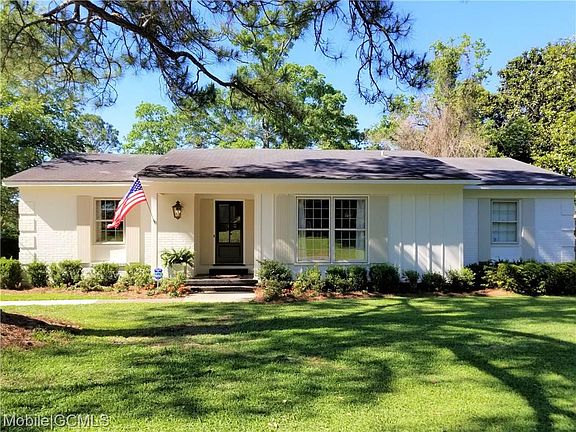 2nd image of 2764 Brookwood Dr