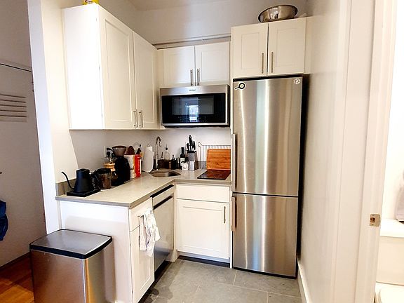 3rd image of 336 E 19th St #2C