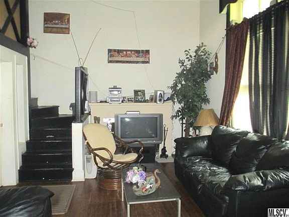 3rd image of 249 5th Ave SE