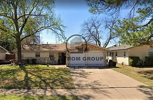 2104 Meadow Gln Photo 1