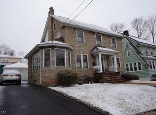 310 Hillside Rd, Elizabeth, NJ 07208