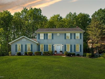 10017 Gatewood Dr, Brecksville, OH, 44141