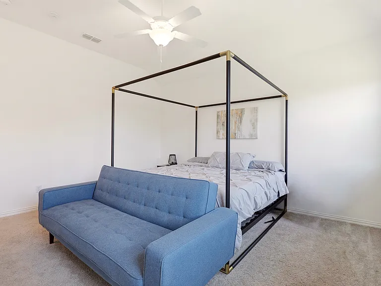 721 Declaration Dr — Photo 16