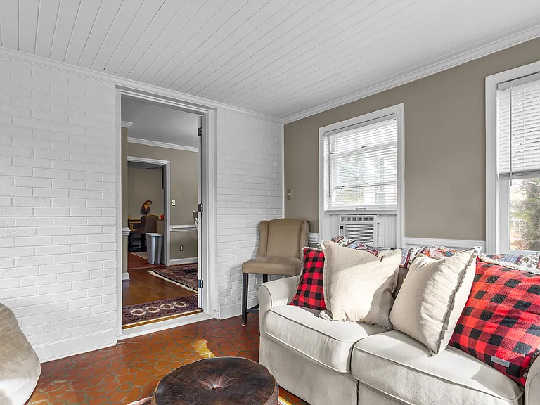 2100 Villa Dr — Photo 31