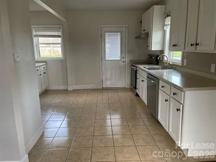 2520 Brentwood Pl — Photo 7