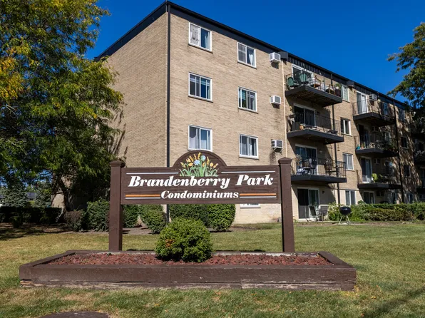 2424 E Oakton St APT 3J, Arlington Heights, IL 60005
