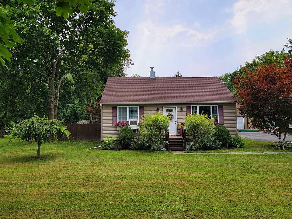 2nd image of 563 Creek Rd