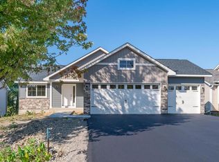 148 Hawaii St SE, Lonsdale, MN 55046
