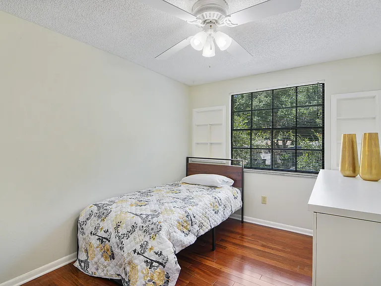 4108 Sand Lake Ct — Photo 18