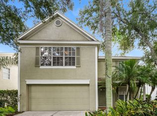 17703 Parkway Green Ln, Tampa, FL 33647