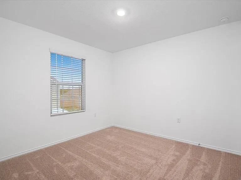 2809 Schwartz Ln — Photo 10