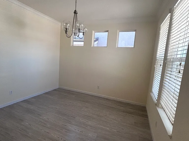 4724 Millner Way — Photo 9