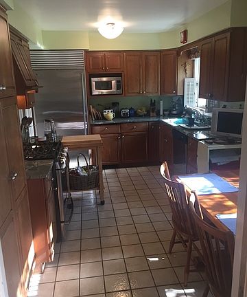 2nd image of 202 S Arlington Ave