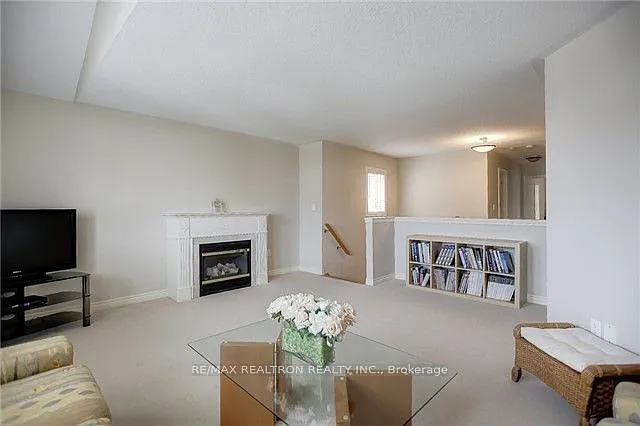 15 Dragonfly Ave — Photo 11