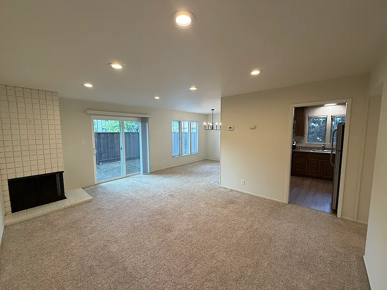 2060 Camel Ln #4 — Photo 21