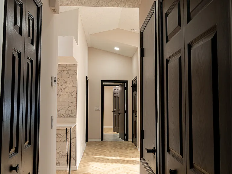 5401 Pullman Dr — Photo 18