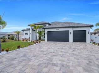 4006 SW 25th Court Cpe, Coral, FL 33914