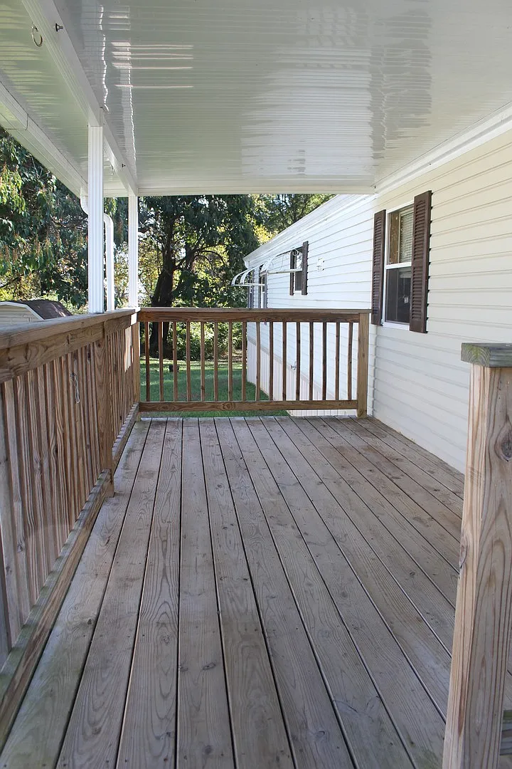 Mobile Home with Covered Front Porch — Photo 3