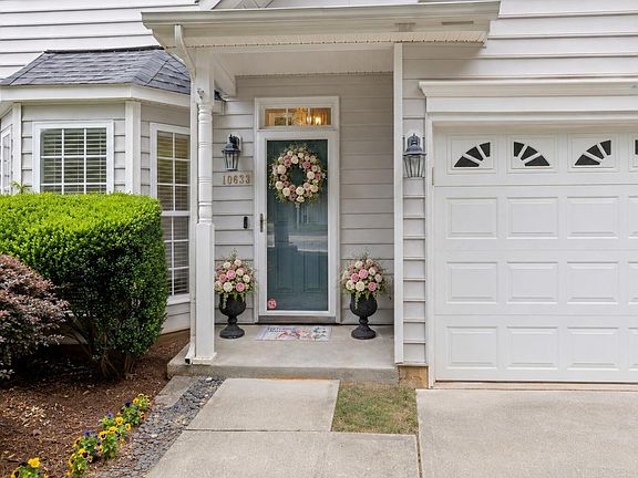 2nd image of 10633 Edmundson Ave