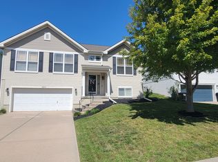 19310 Holmes St, Omaha, NE 68135