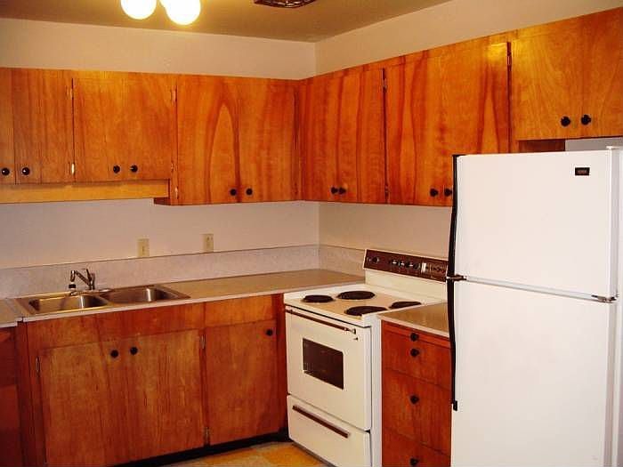 Kitchen unit 3