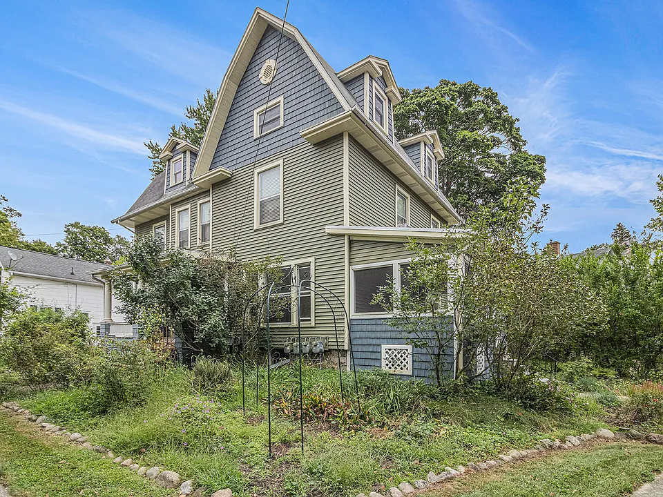 223 South St #1