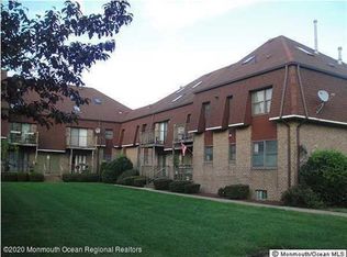 38 Ginger Ct, Eatontown, NJ 07724