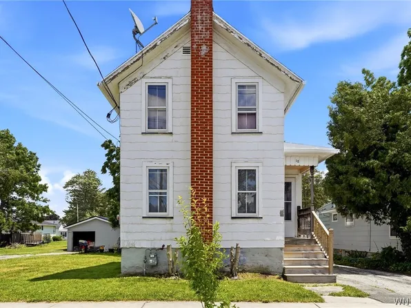 18 Columbia Ave, Batavia, NY 14020