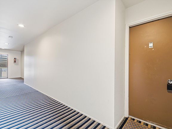 2nd image of 2106 Pauline Blvd APT 201