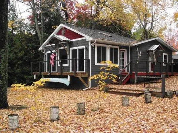 6774 W Duneview Dr, Ludington, MI 49431