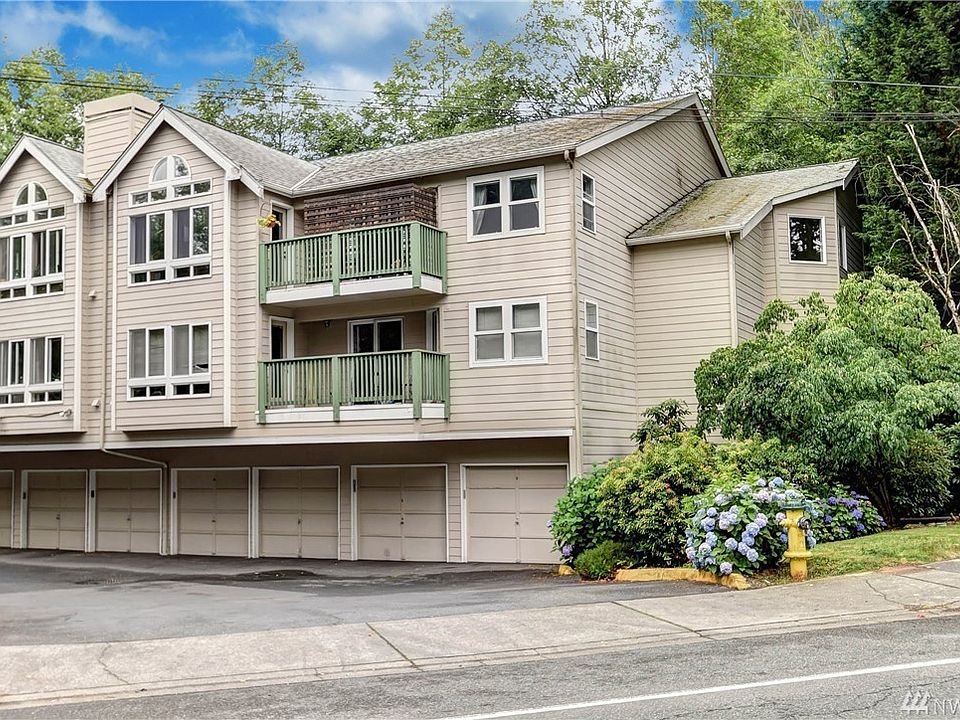 1st image of 2525 NE 195th St APT 303