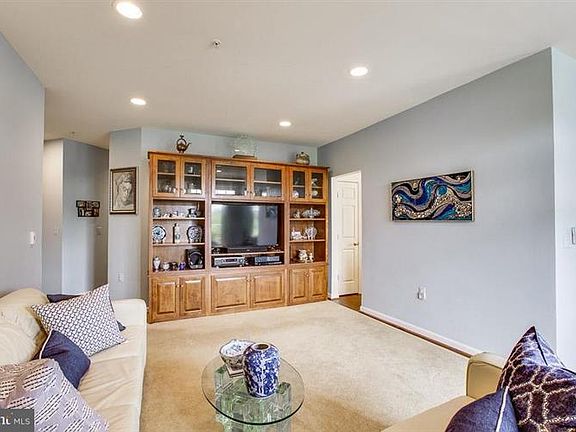 4th image of 502 King Farm Blvd APT 306