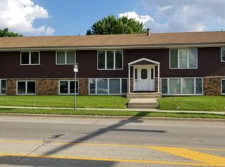 1720 41st St NW #5, Rochester, MN 55901