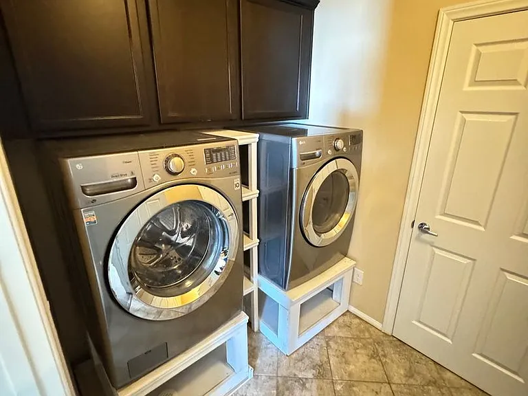 8123 Mosaic Sunrise Ln — Photo 12