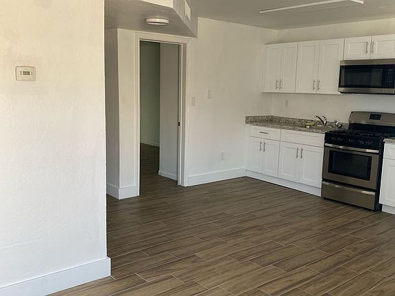 3rd image of 464 S Washington St #8