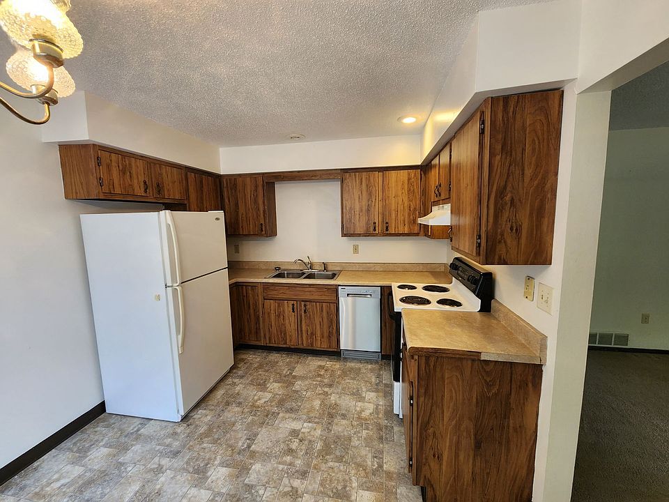 SW 9020 13th St W 9020 13th St W Rock Island IL Zillow