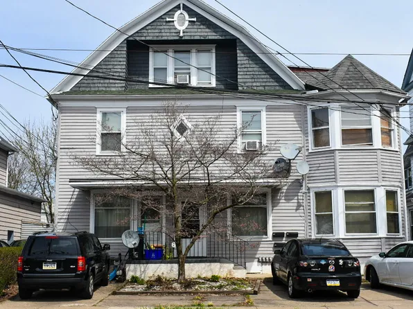 67 W Union St, Kingston, PA 18704