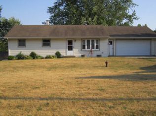 7009 Marengo Rd, Garden Prairie, IL 61038