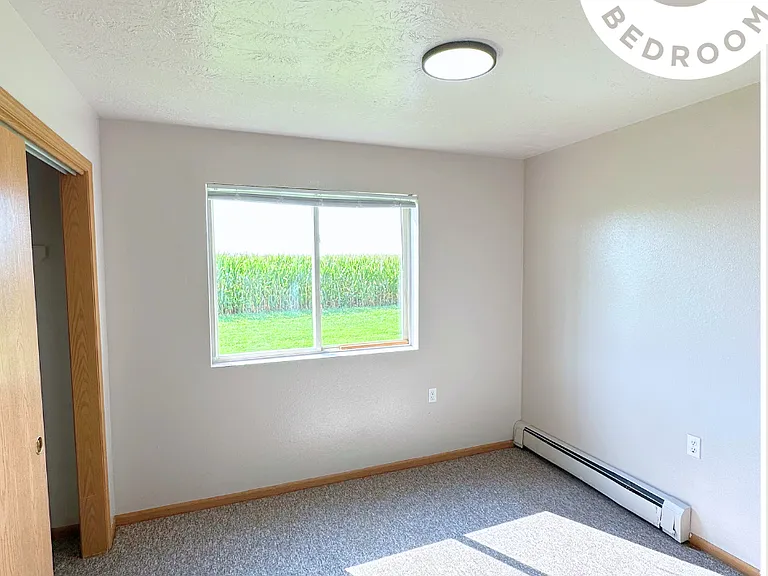Seneca Place Apartments — Photo 15