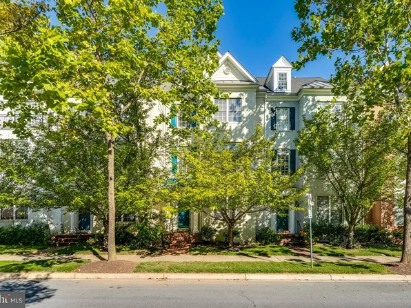 1642 Piccard Dr, Rockville, MD 20850