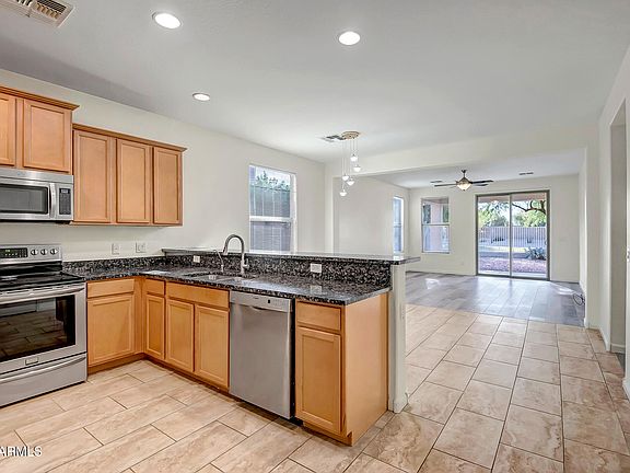 5th image of 17027 W MOHAVE Street
