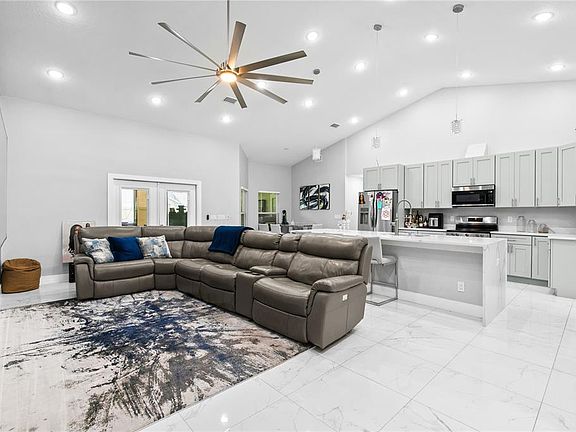 3rd image of 14112 LORD BARCLAY DRIVE