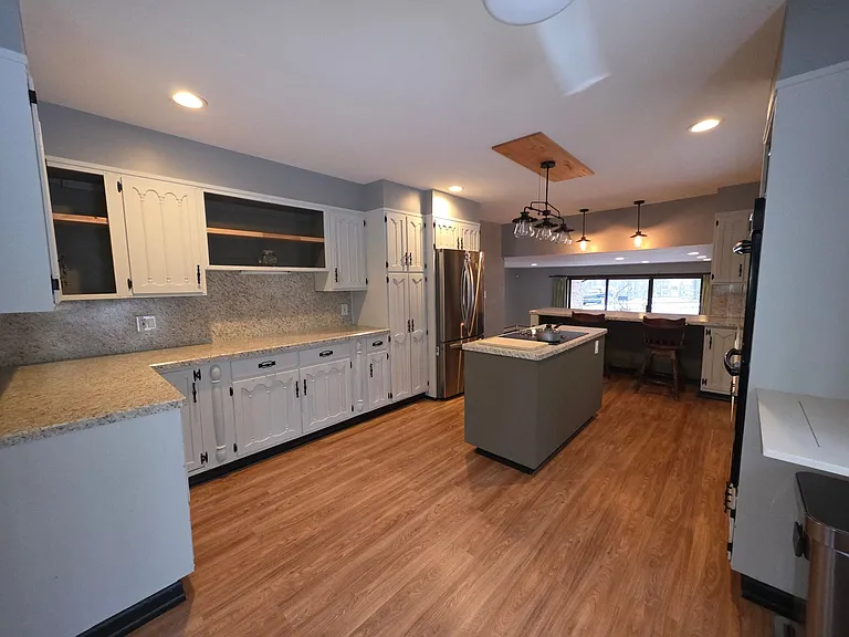 197 Winchester Dr — Photo 9