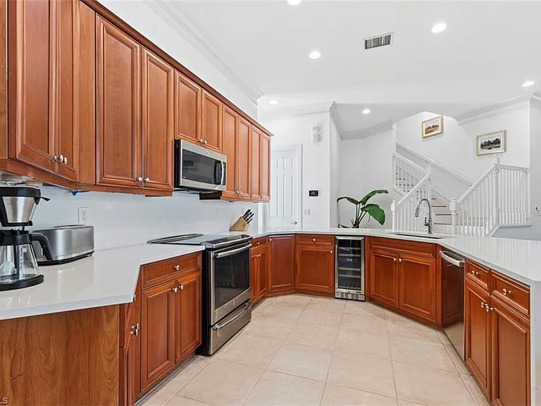 657 Soliel Dr — Photo 4