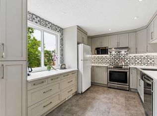 152 Erin Dale Cres SE, Calgary, AB T2B 2R5