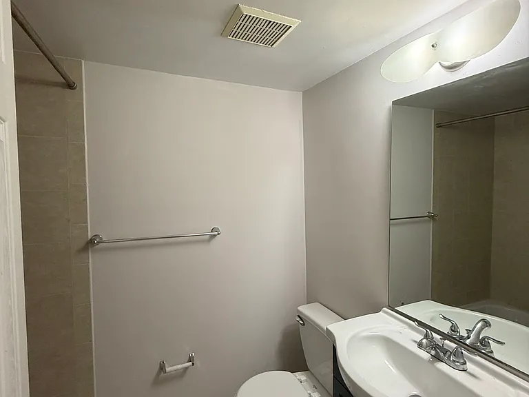 4705 Tecumseh St #102 — Photo 15