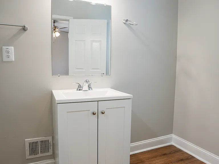 3711 Oakmont Ave — Photo 14